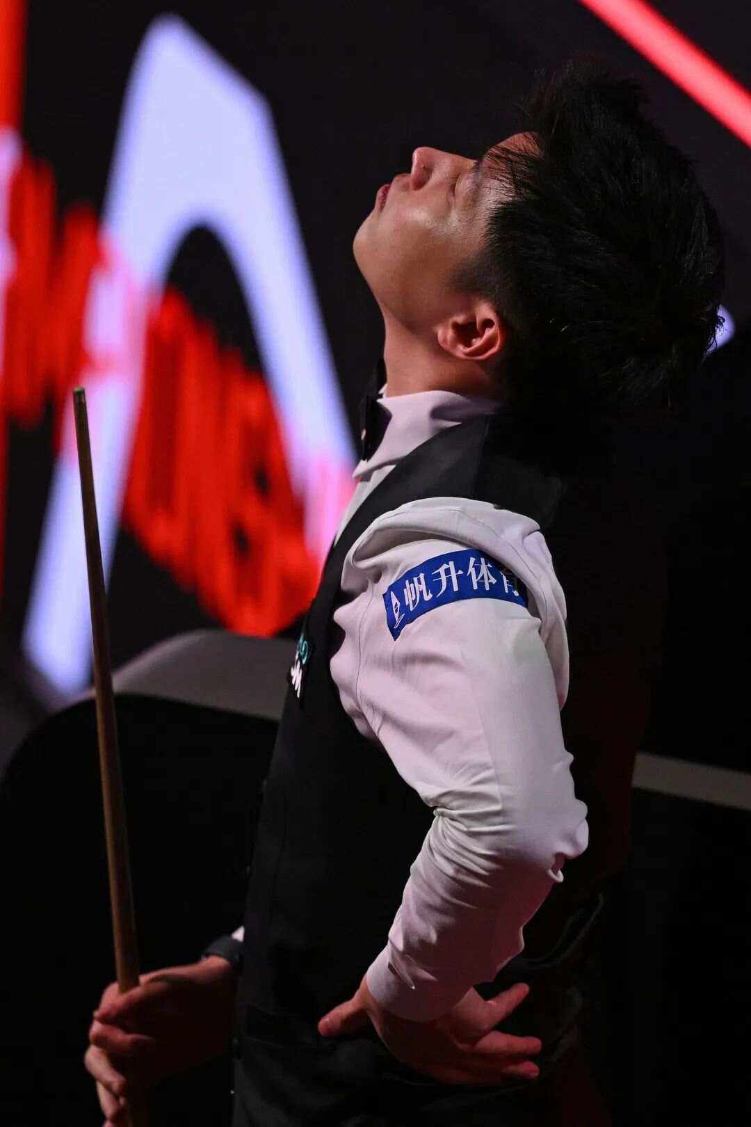 利正是给他 利正是给他