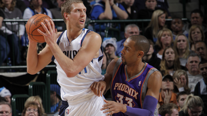 凯尔特人首次在客场之旅中取得6胜0负,同时本赛季在客场面对西部球队取得13分.