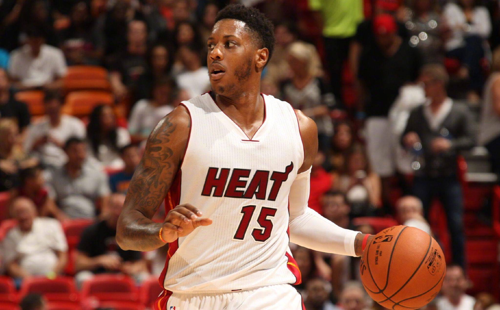 正在以更高 正在以更高